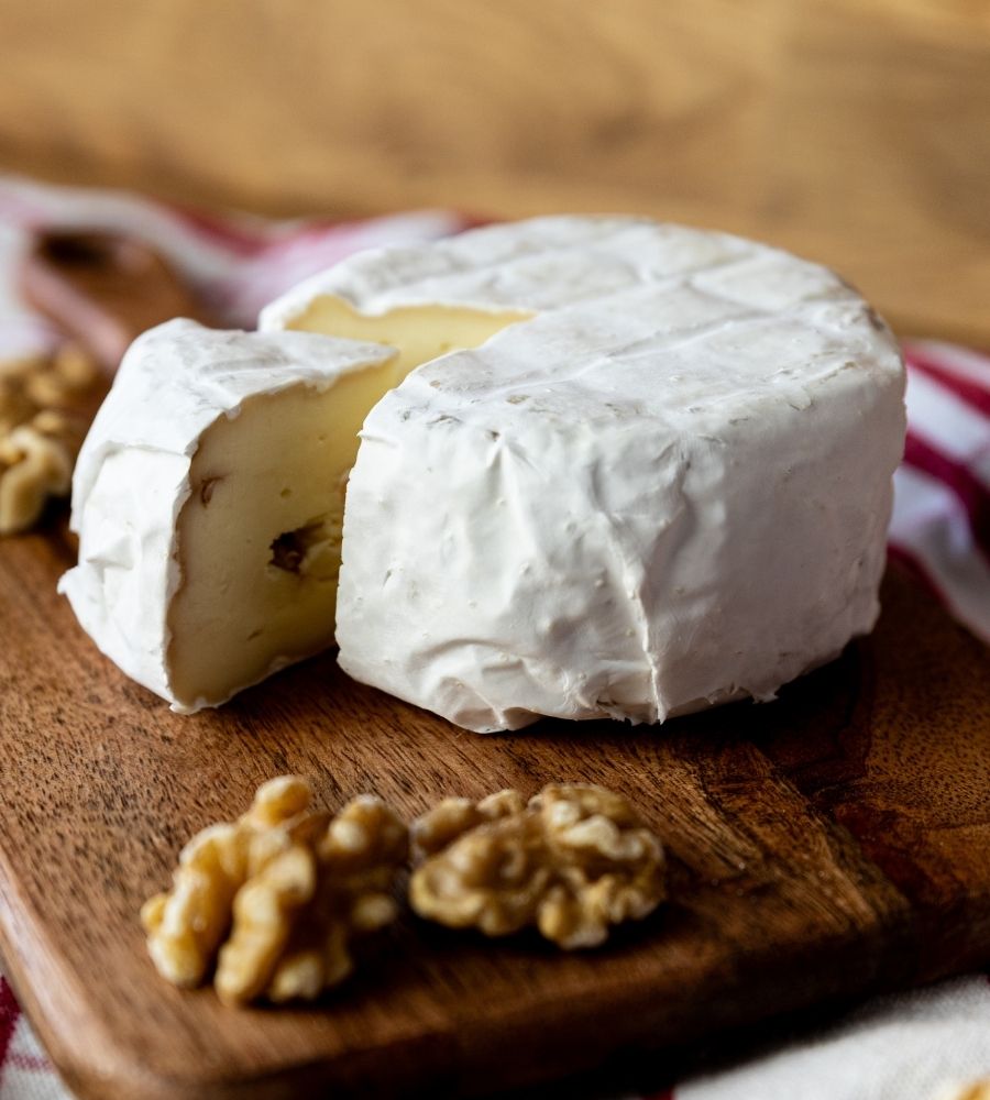 Camembert Walnuss